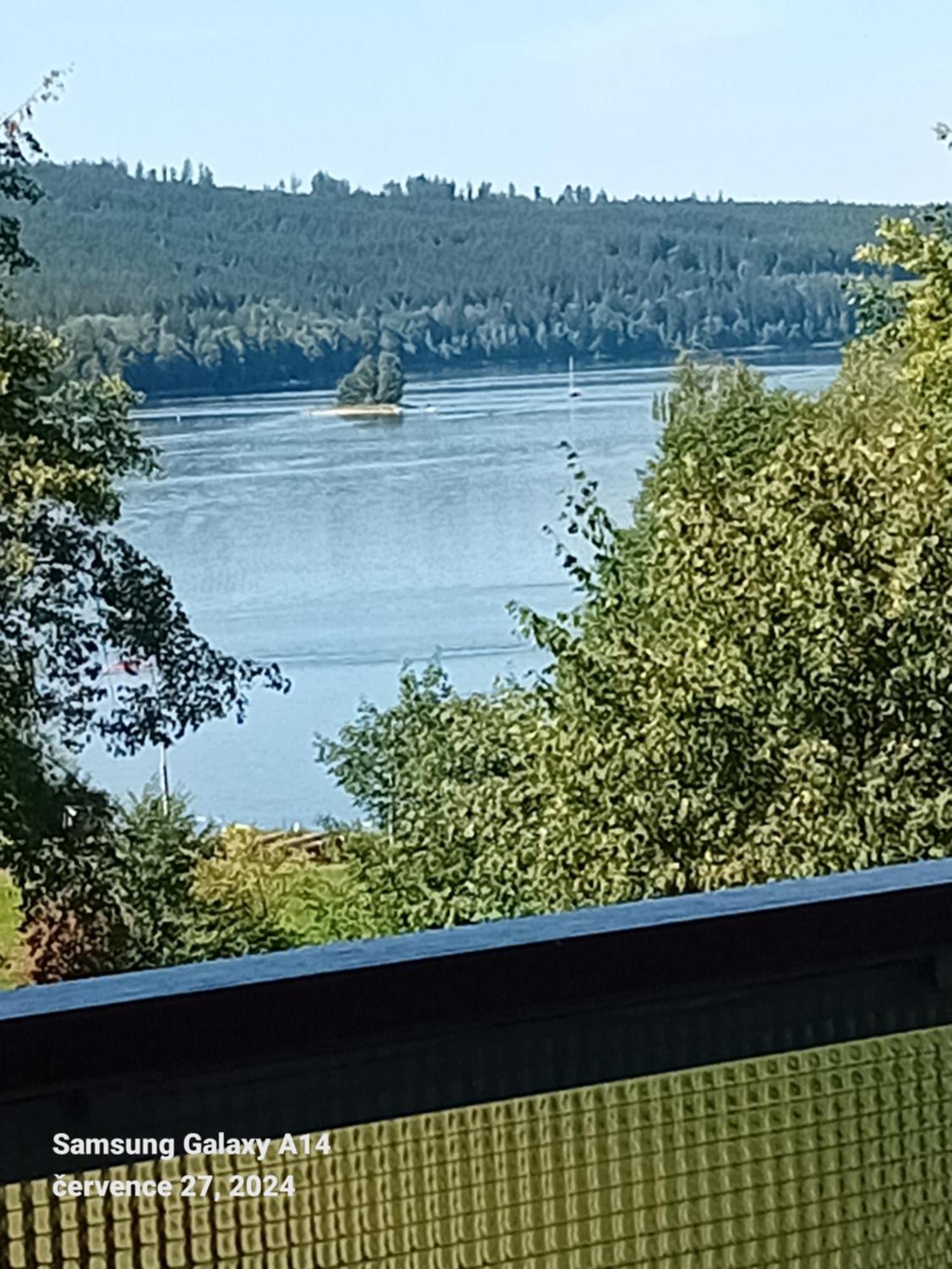 Apartman Lipno A12 Lipno nad Vltavou Exterior foto